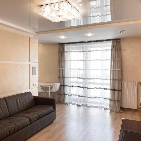 2-Bedroom Apartment Most City Area, Ekaterynoslav Square Dnjepropetovsk Buitenkant foto