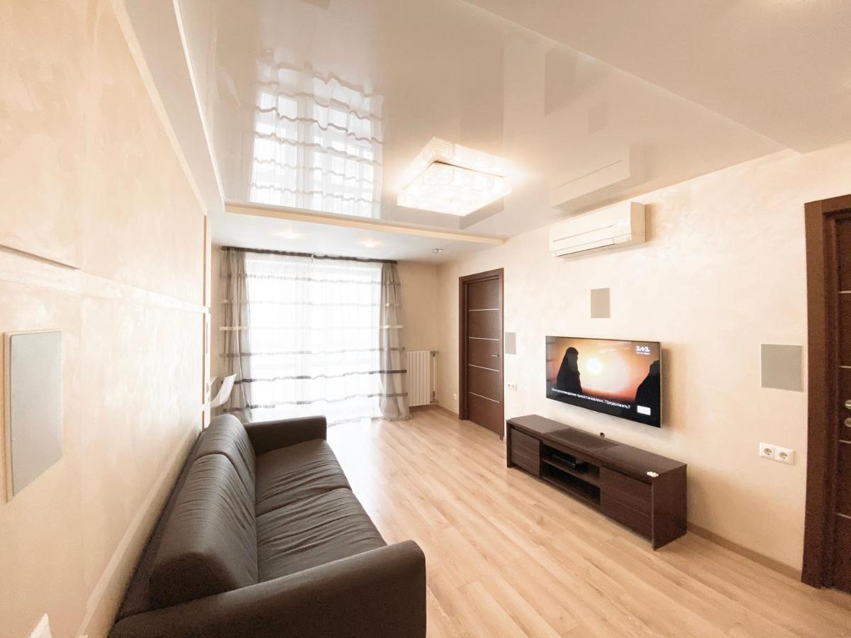 2-Bedroom Apartment Most City Area, Ekaterynoslav Square Dnjepropetovsk Buitenkant foto