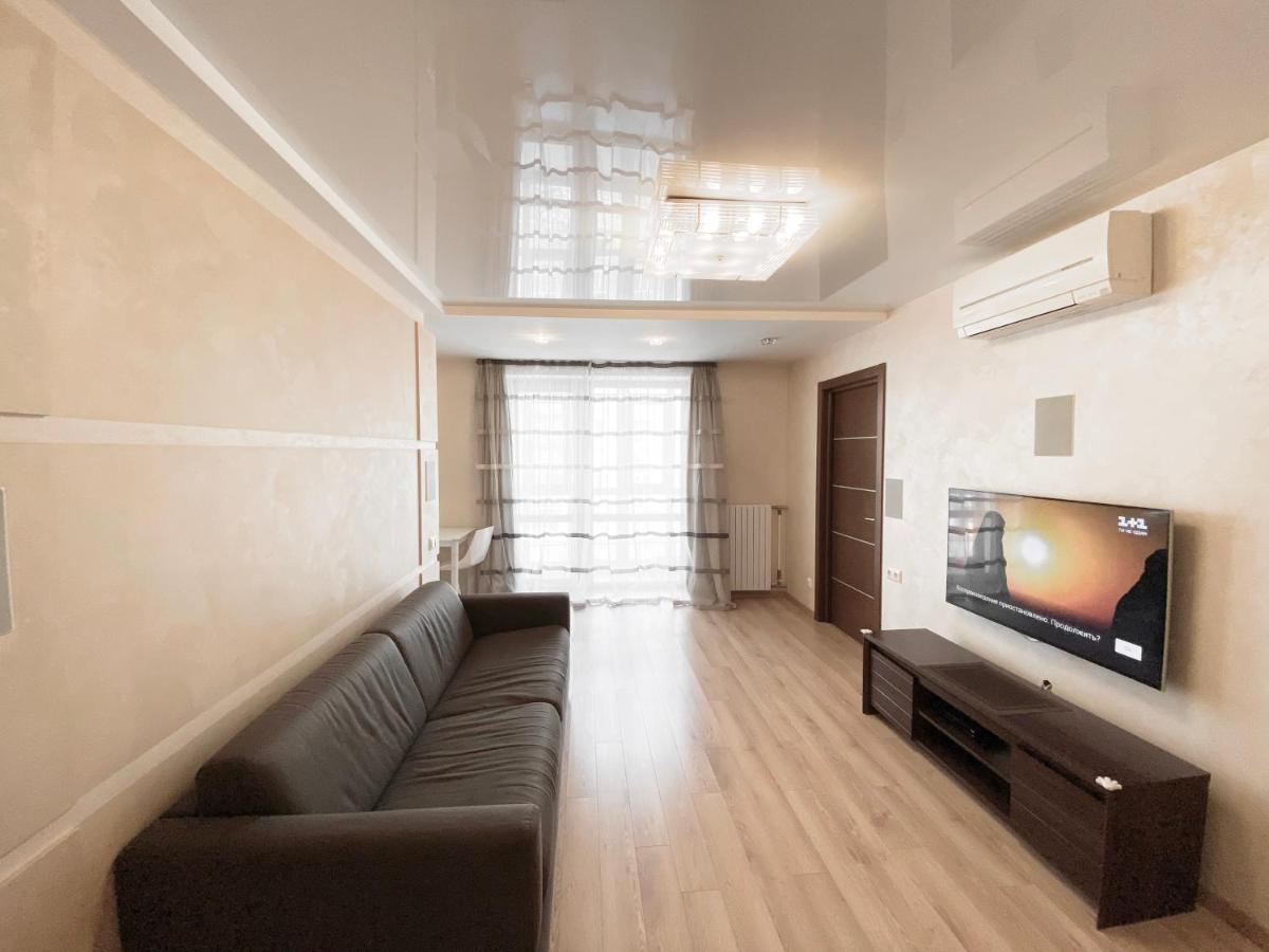 2-Bedroom Apartment Most City Area, Ekaterynoslav Square Dnjepropetovsk Buitenkant foto