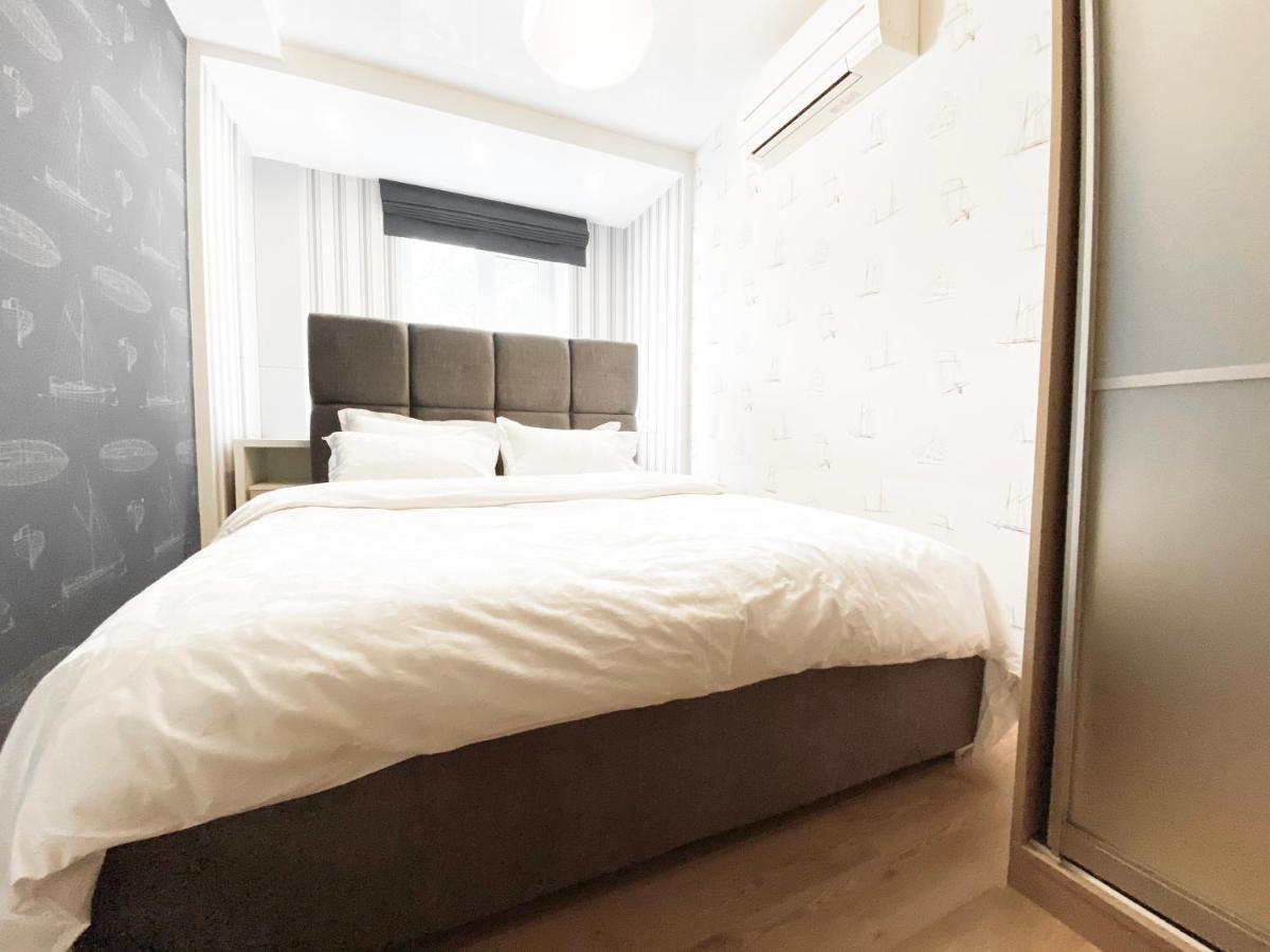 2-Bedroom Apartment Most City Area, Ekaterynoslav Square Dnjepropetovsk Buitenkant foto